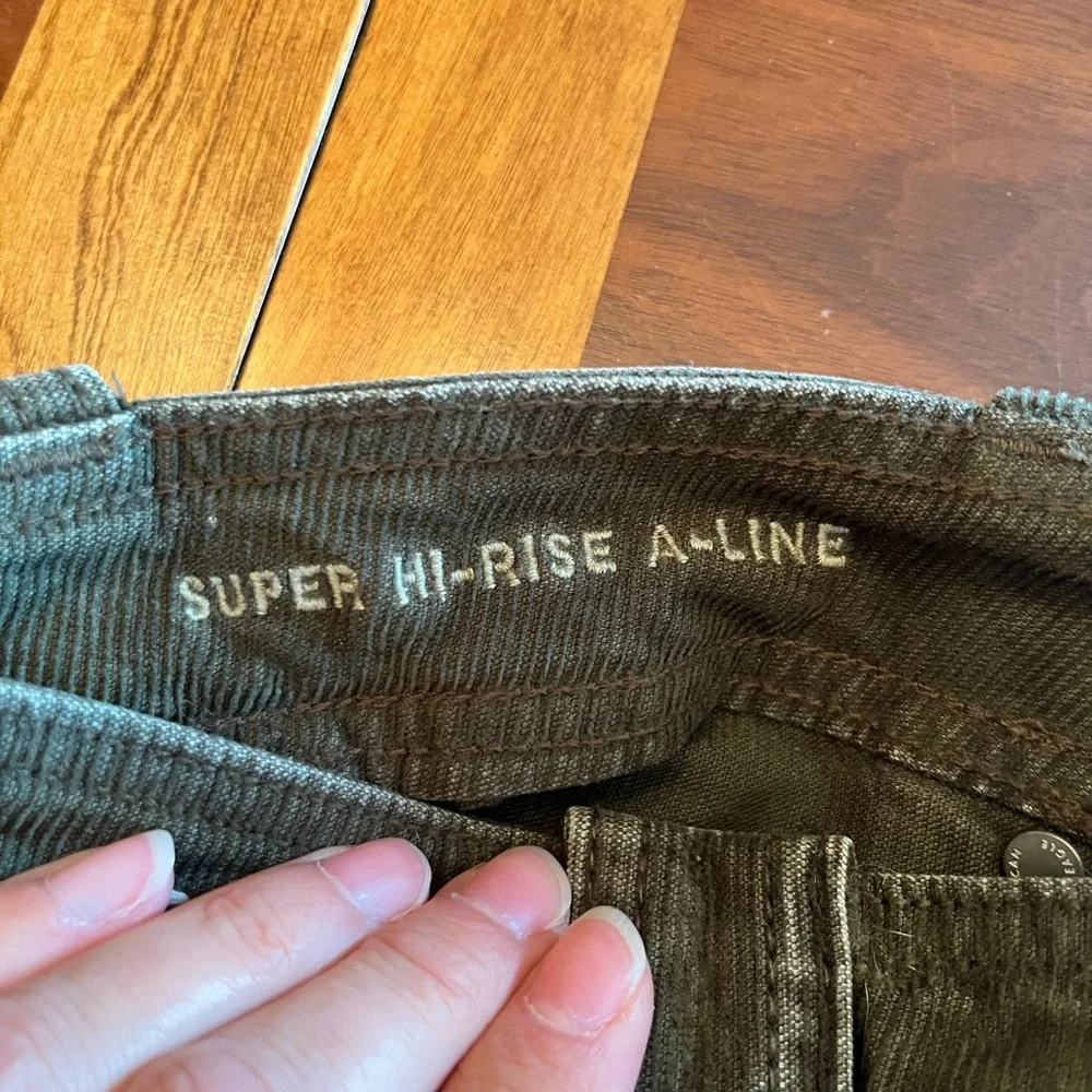 American Eagle Super High Rise Corduroy Mini Skirt Size 2